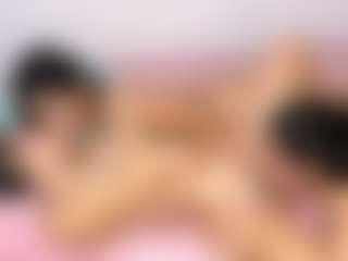 Live cam show with Cloe-World1 - Bedroom Teen (18+) on 1on1-livenow