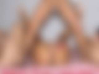 Cloe-World1's Live Sex Cam Show