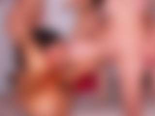 Live cam show with Cloe-World1 - Spank on Camsoda