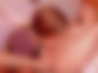 Live cam show with Cloe-World1 - Petite on Camsoda