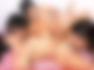 Cloe-World1's Live Sex Cam Show
