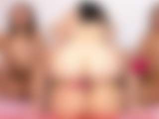 Cloe-World1's Live Sex Cam Show