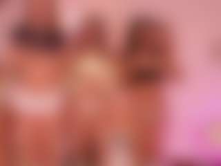 Cloe-World1's Live Sex Cam Show
