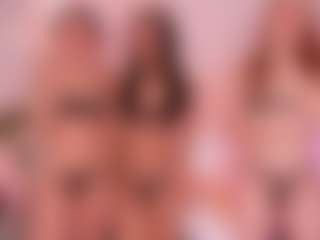 Cloe-World1's Live Sex Cam Show