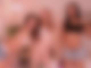 Cloe-World1's Live Sex Cam Show