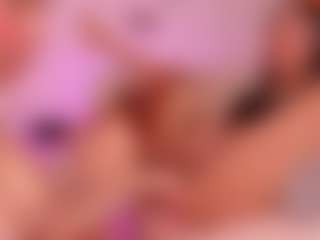 Cloe-World1's Live Sex Cam Show