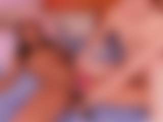 Live cam show with Cloe-World1 - Shaved Pussy on Camsoda