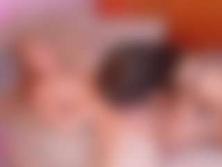 Cloe-World1's Live Sex Cam Show