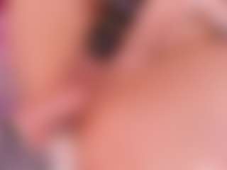 Live cam show with Cloe-World1 - Squirt on Dare Cams