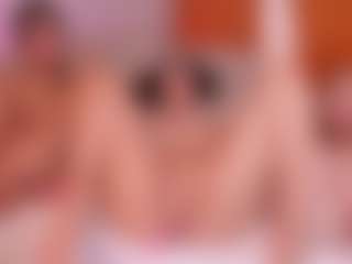 Cloe-World1's Live Sex Cam Show