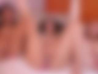 Cloe-World1's Live Sex Cam Show