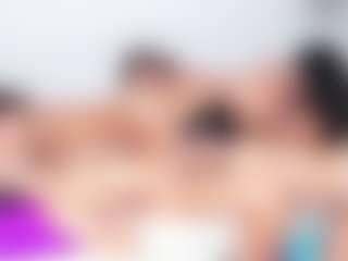 Cloe-World1's Live Sex Cam Show