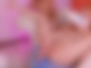 Cloe-World1's Live Sex Cam Show