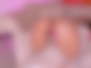 Live cam show with Cloe-World1 - BBW on CSO-WL