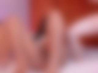 Live cam show with Cloe-World1 - Dildo Or Vibrator on livesuperchat.net