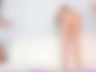 Cloe-World1's Live Sex Cam Show