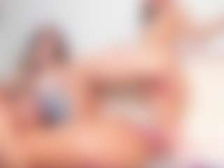 Cloe-World1's Live Sex Cam Show
