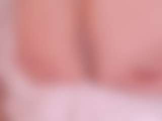 Cloe-World1's Live Sex Cam Show