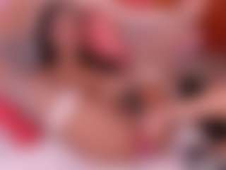 Live cam show with Cloe-World1 - Bedroom on Mixed Magazine Live