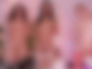Live cam show with Cloe-World1 - Big Ass on https://playwithruby.com