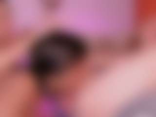 Live cam show with Cloe-World1 - Curvy Small Tits on SinfulBabes