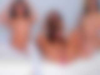 Cloe-World1's Live Sex Cam Show