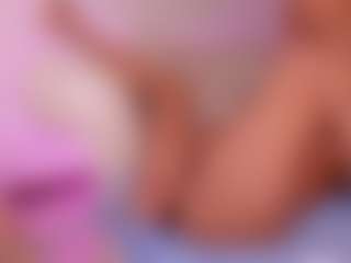 Cloe-World1's Live Sex Cam Show