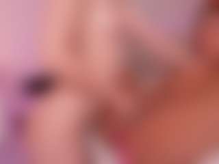 Cloe-World1's Live Sex Cam Show