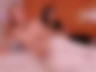 Cloe-World1's Live Sex Cam Show