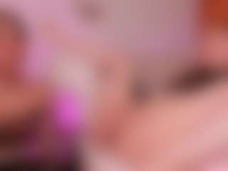 Cloe-World1's Live Sex Cam Show