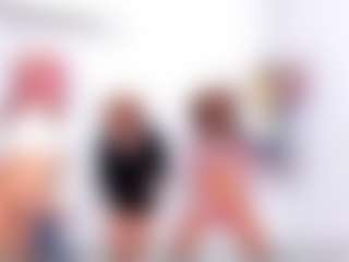 Live cam show with Cloe-World1 - Fingers on crypto-cams