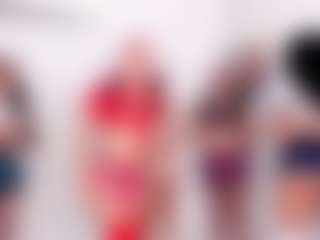 Live cam show with Cloe-World1 - Petite on TeamSkeetLive