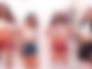 Cloe-World1's Live Sex Cam Show