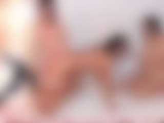 Live cam show with Cloe-World1 - Blowjob on SxyPornLive