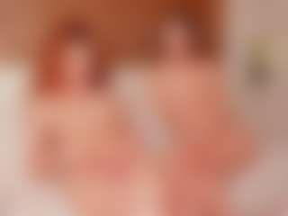 Live cam show with Cloe-World1 - Lush on Camming Site