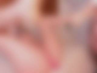 Live cam show with Cloe-World1 - Fingering on Hubzter Live