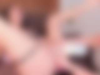 Live cam show with Cloe-World1 - Anal Curvy on Camsoda