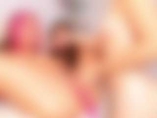 Live cam show with Cloe-World1 - Fingers on Streamer API