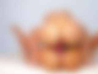 Cloe-World1's Live Sex Cam Show