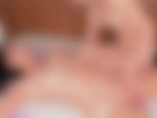 Cloe-World1's Live Sex Cam Show
