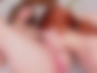 Live cam show with Cloe-World1 - Curvy Teen (18+) on Hubzter Live