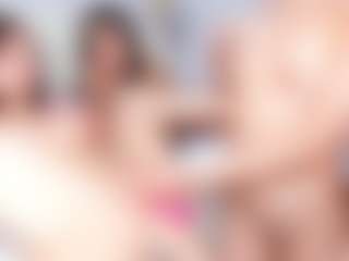 Cloe-World1's Live Sex Cam Show