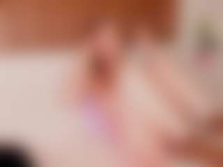 Live cam show with Cloe-World1 - HD on Camsoda