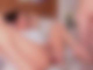 Live cam show with Cloe-World1 - Fuck Machine on Cam Slut