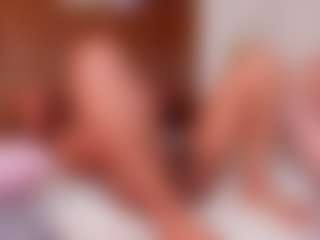 Live cam show with Cloe-World1 - Petite Teen (18+) on Soda Cam