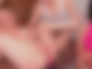 Live cam show with Cloe-World1 - Lesbian on CamwithHer
