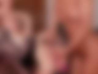 Cloe-World1's Live Sex Cam Show