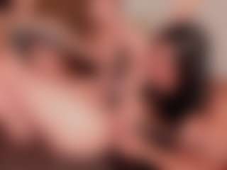 Live cam show with Cloe-World1 - Squirt on Camsoda
