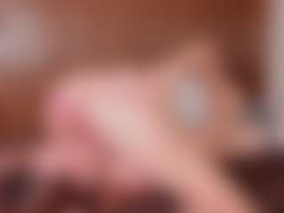 Cloe-World1's Live Sex Cam Show