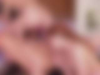 Cloe-World1's Live Sex Cam Show